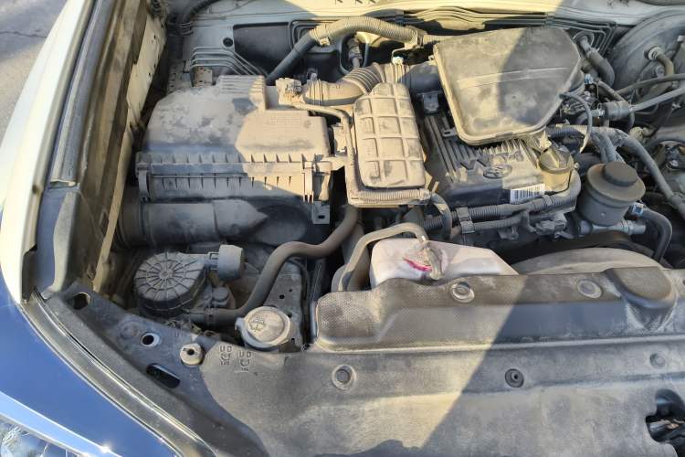 Used Toyota Prado 2014 2.7L Automatic Standard Edition Engine Bay Right