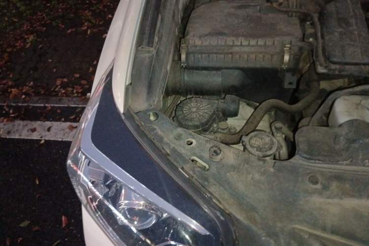 Used Toyota Prado 2014 2.7L Middle East Version Parallel Import Engine Bay Right