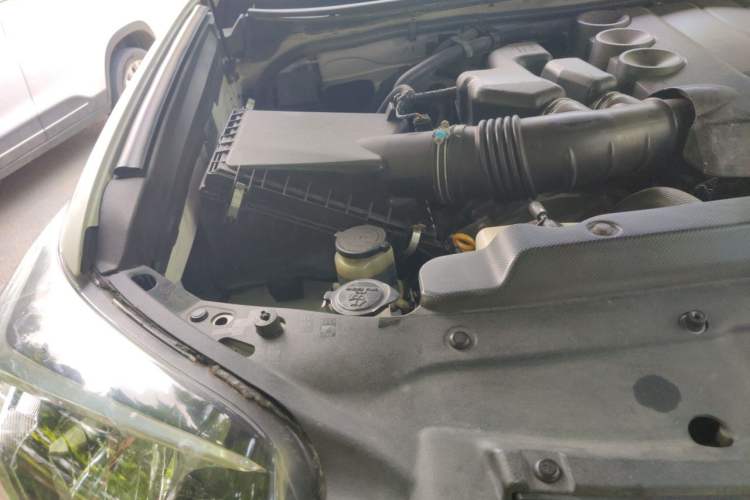 Used Toyota Prado 2014 4.0L Automatic TX-L NAVI Engine Bay Right