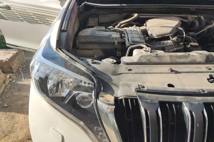 Used Toyota Prado  Engine Bay Right