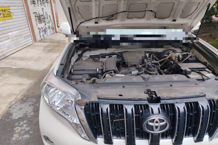 Used Toyota Prado  Engine Bay Right