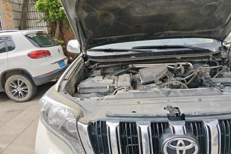 Used Toyota Prado  Engine Bay Right
