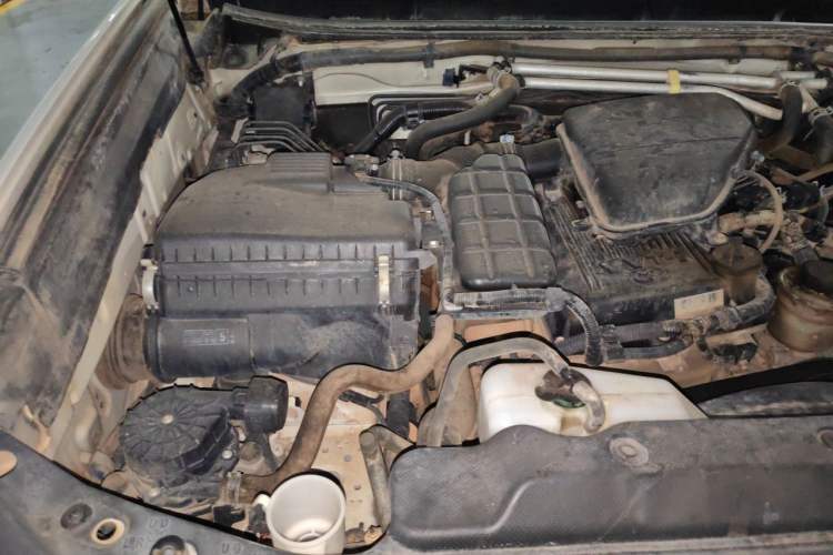 Used Toyota Prado 2014 2700 TX 7-Seater Middle East Version Engine Bay Right