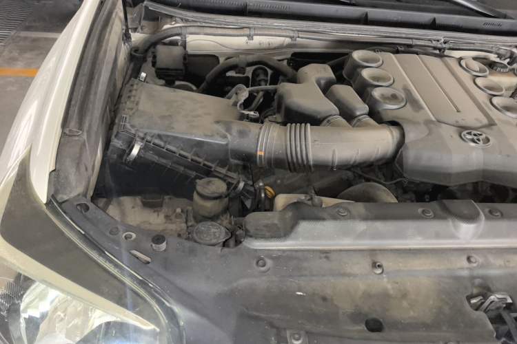 Used Toyota Prado 2014 4.0L Automatic TX-L Engine Bay Right