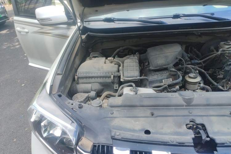 Used Toyota Prado 2014 2.7L Automatic Standard Edition Engine Bay Right