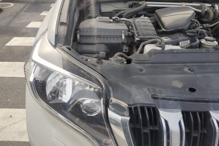 Used Toyota Prado  Engine Bay Right