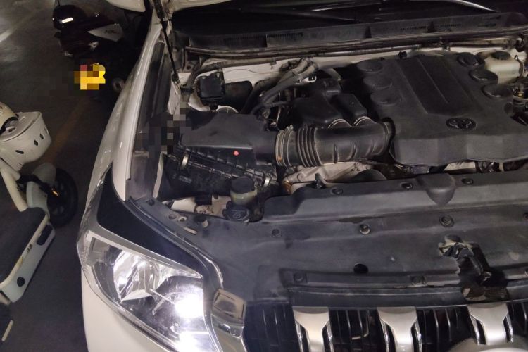 Used Toyota Prado 2014 4.0L Automatic VX NAVI Engine Bay Right