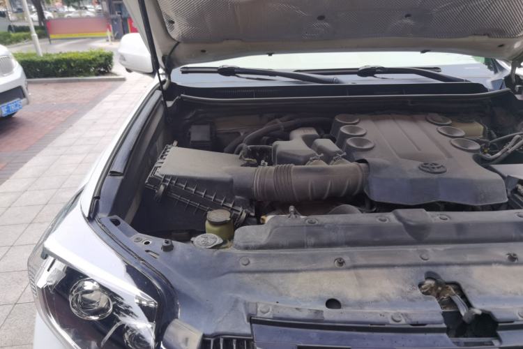 Used Toyota Prado 2014 4.0L Automatic TX-L NAVI Engine Bay Right