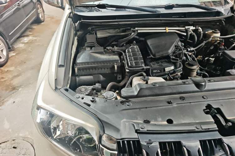 Used Toyota Prado  Engine Bay Right