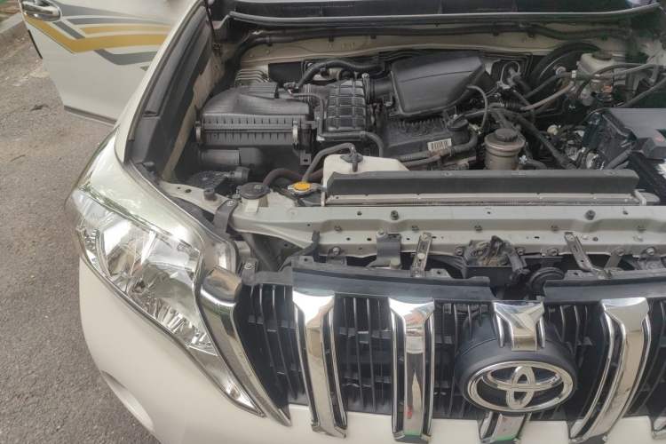 Used Toyota Prado 2014 2.7L Automatic Standard Edition Engine Bay Right