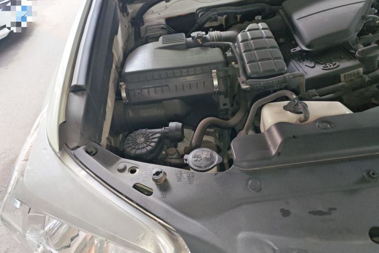 Used Toyota Prado 2014 2.7L Manual Transmission Engine Bay Right