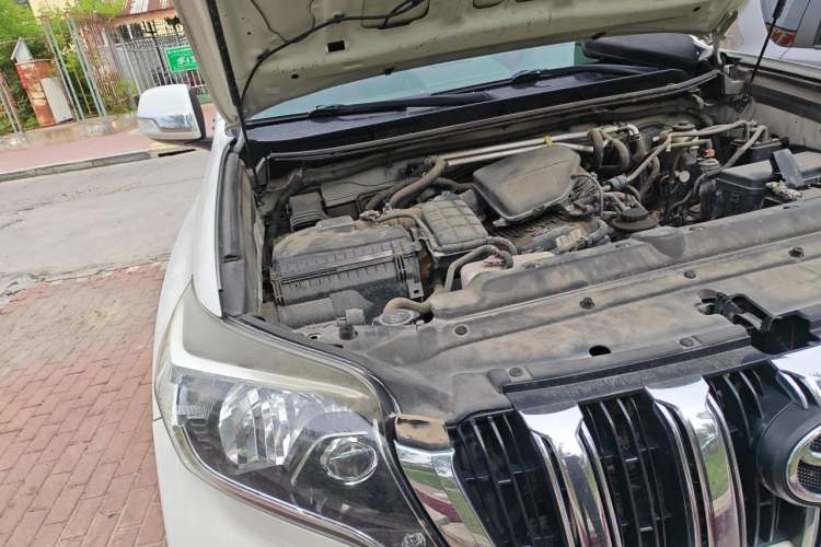 Used Toyota Prado  Engine Bay Right