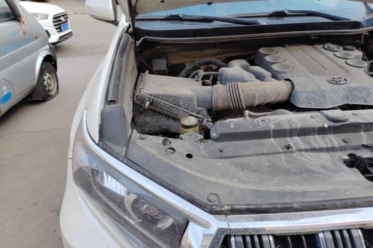 Used Toyota Prado 2014 4.0L Automatic TX-L Engine Bay Right