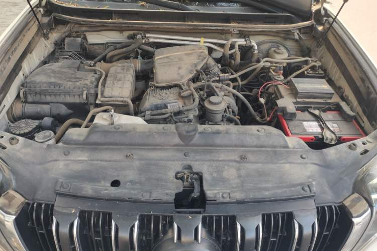 Used Toyota Prado 2014 2.7L Middle East Version Parallel Import Engine Bay