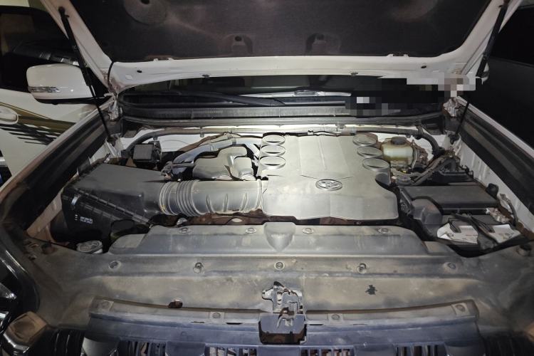 Used Toyota Prado 2014 4.0L Automatic TX-L NAVI Engine Bay