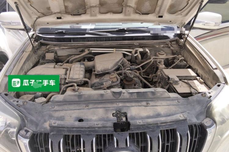 Used Toyota Prado 2014 2700 TX 7-Seater Middle East Version Engine Bay