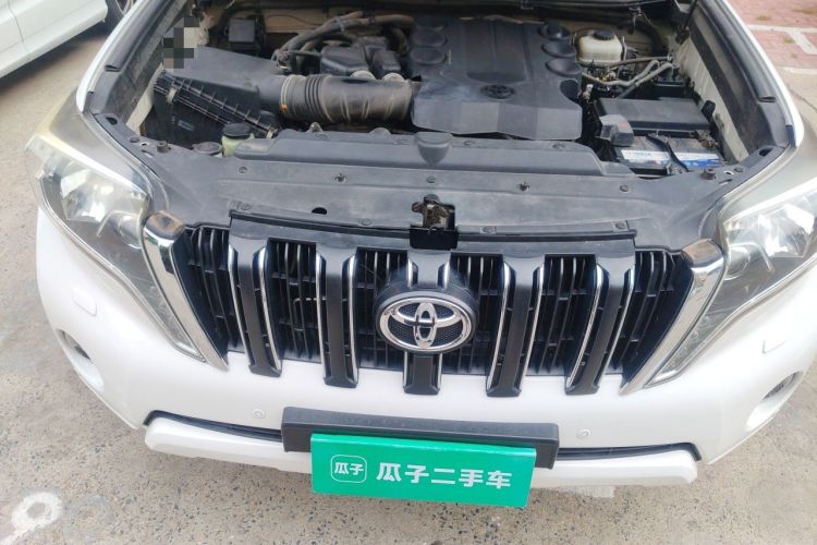 Used Toyota Prado 2014 4.0L Automatic TX-L NAVI Engine Bay