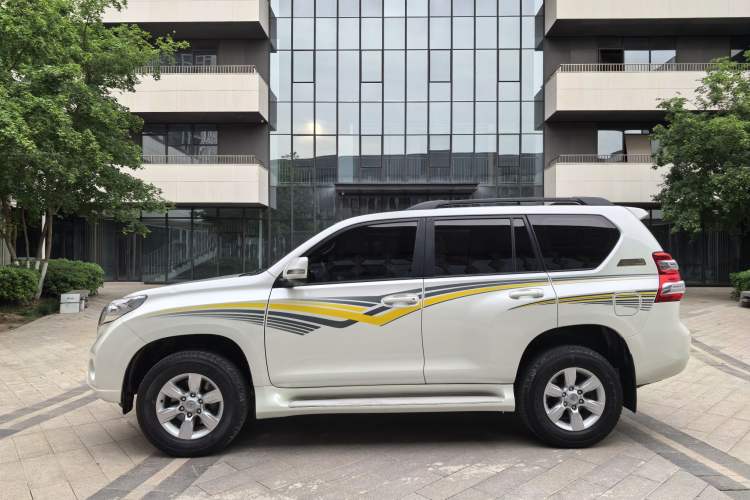 Used Toyota Prado 2014 2.7L Automatic Standard Edition Exterior 3