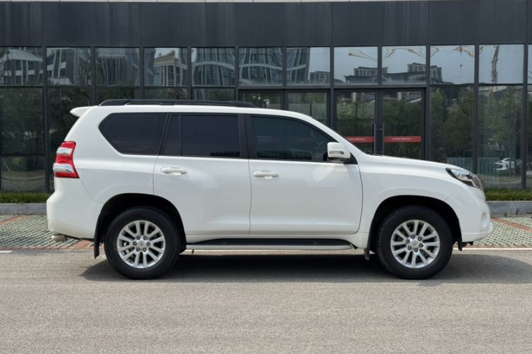 Used Toyota Prado 2014 4.0L Automatic VX NAVI Exterior 3