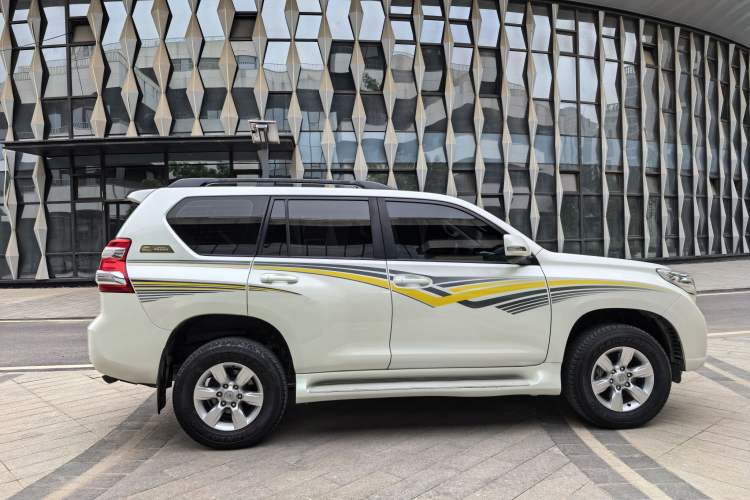 Used Toyota Prado 2014 2.7L Automatic Standard Edition Exterior 4