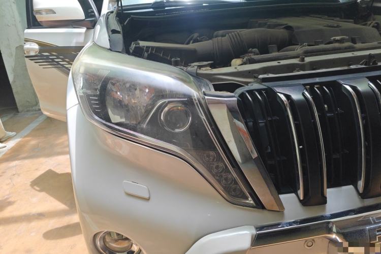 Used Toyota Prado 2014 4.0L Automatic TX-L Exterior 6