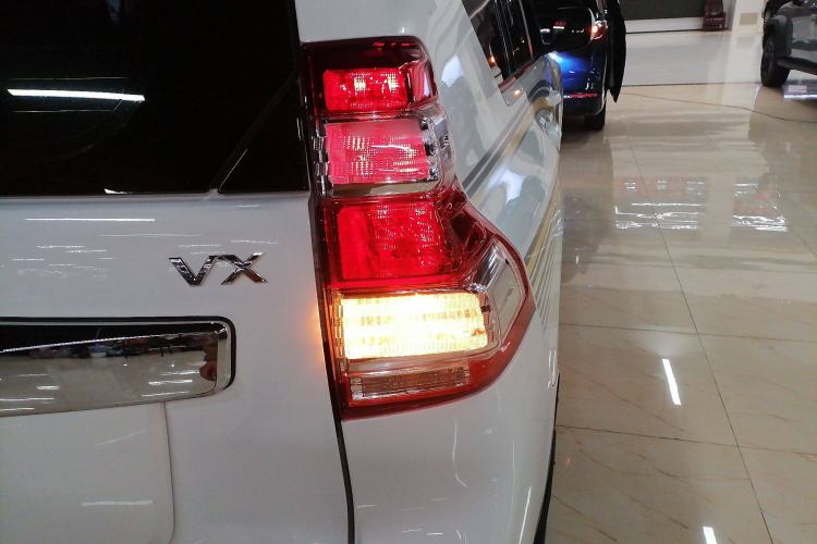 Used Toyota Prado 2014 4.0L Automatic VX NAVI Exterior 6