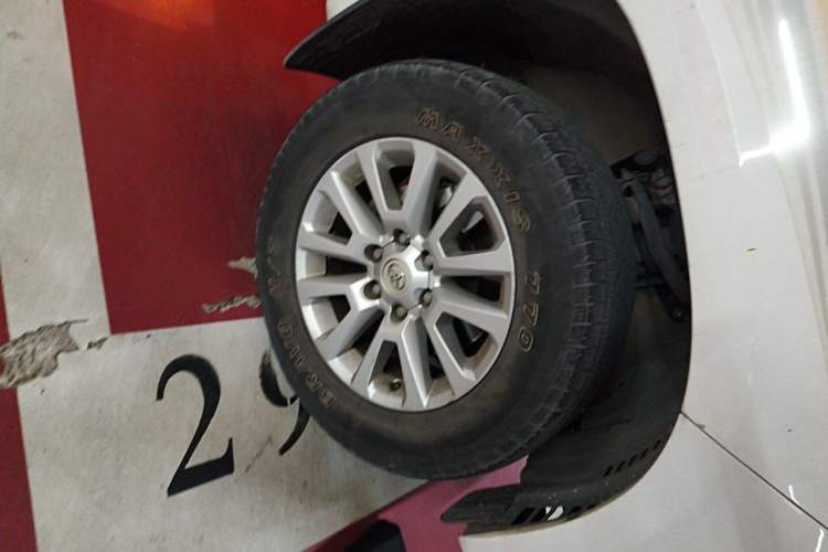 Used Toyota Prado 2014 4.0L Automatic VX NAVI Exterior 7