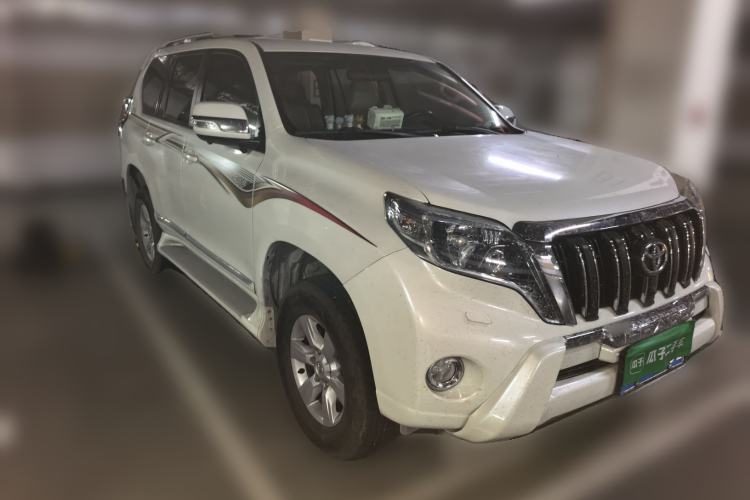 Used Toyota Prado 2014 2700 TX 7-Seater Middle East Version Front Right 45 Deg