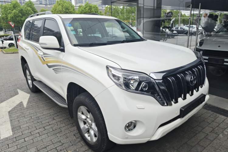 Used Toyota Prado 2014 4.0L Automatic TX-L Front Right 45 Deg