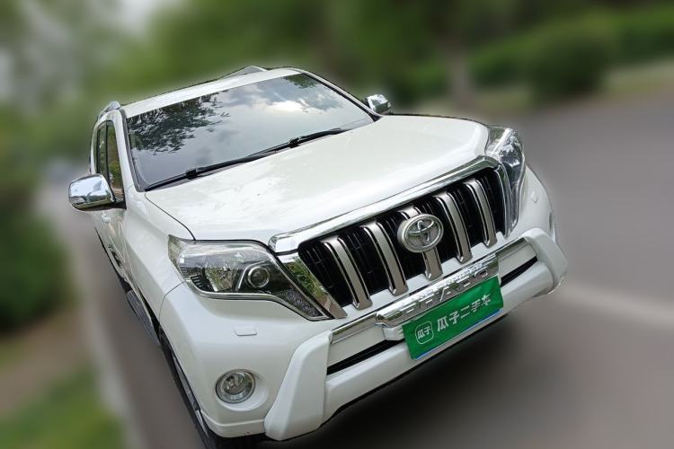 Used Toyota Prado 2014 2.7L Automatic Luxury Edition Front Right 45 Deg
