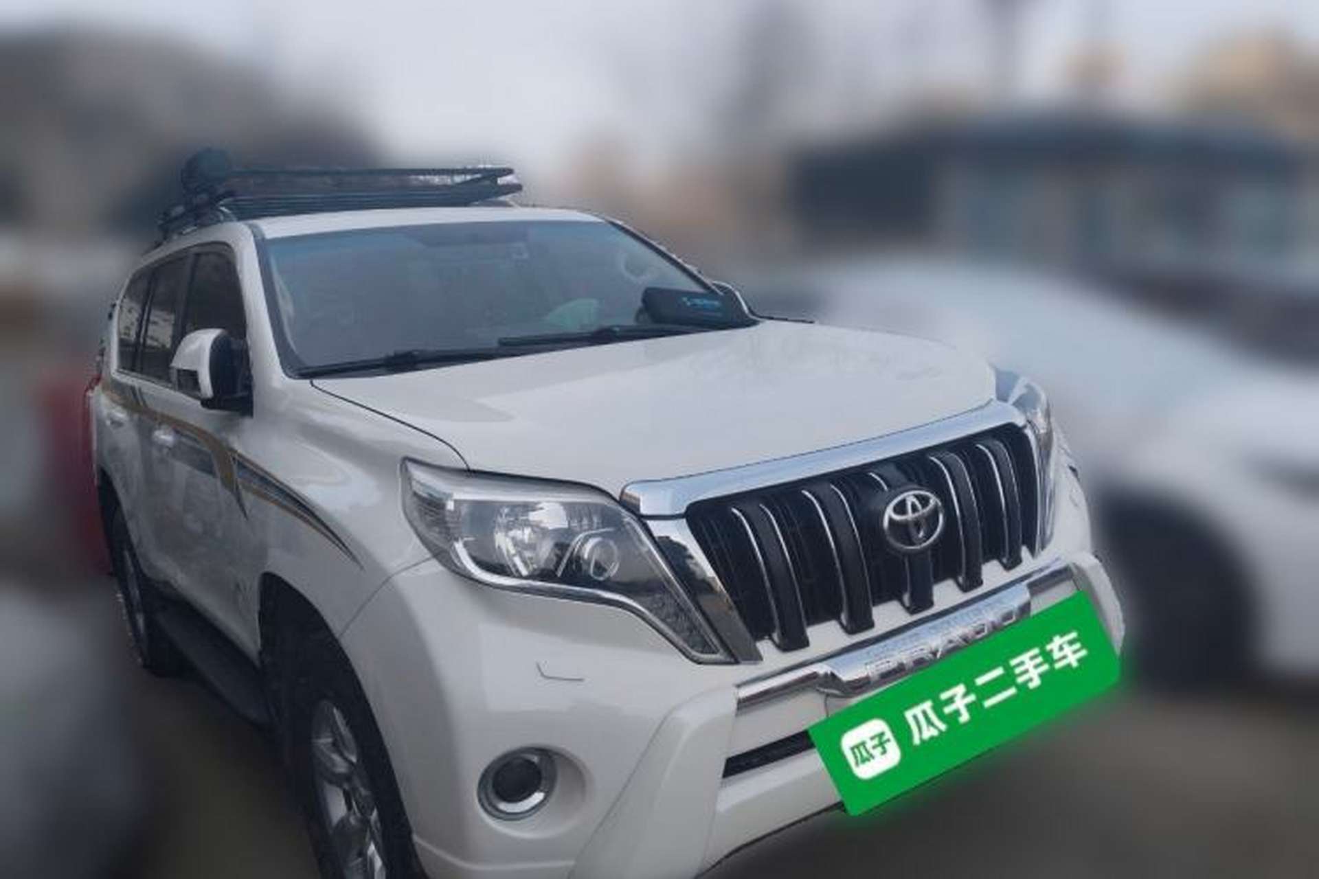 Used Toyota Prado 2014 2700 TX 7-Seater Middle East Version Front Right 45 Deg