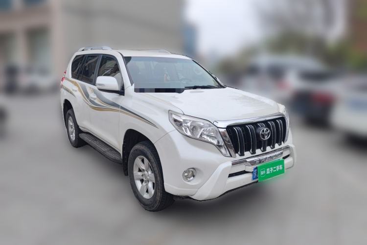 Used Toyota Prado 2014 4.0L Low-Power Version Middle East Edition Front Right 45 Deg