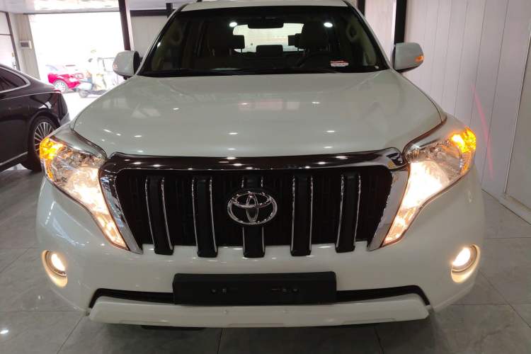 Used Toyota Prado 2014 2.7L Automatic Standard Edition Front