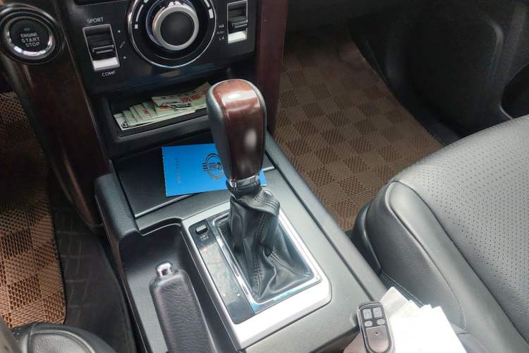 Used Toyota Prado 2014 4.0L Automatic VX NAVI Gear Lever