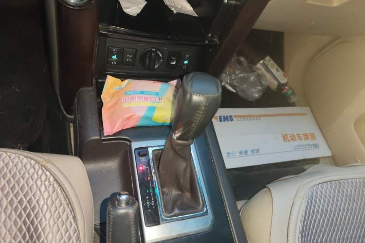 Used Toyota Prado 2014 4.0L Automatic TX Gear Lever