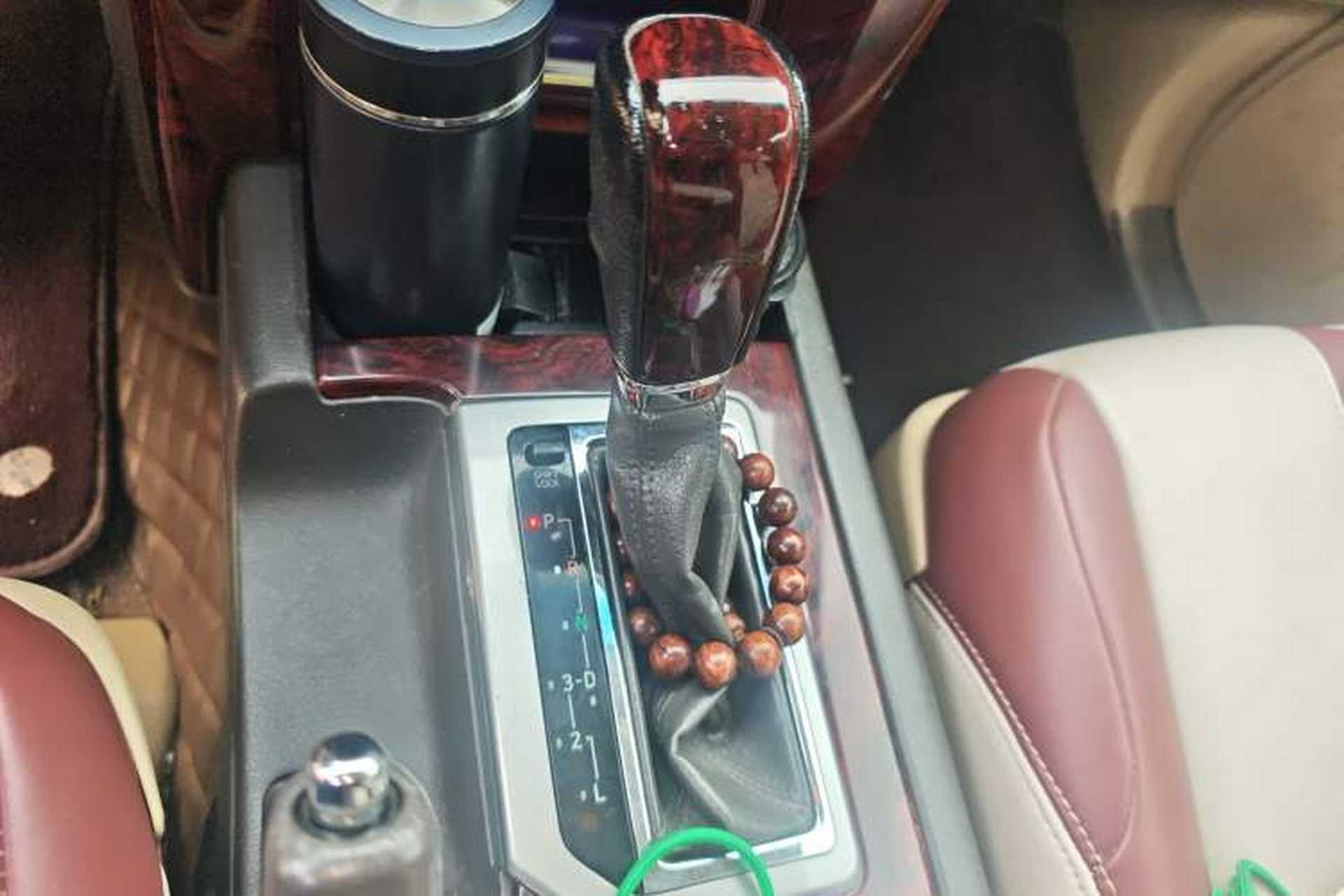 Used Toyota Prado  Gear Lever
