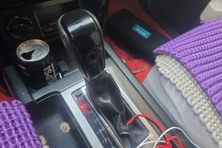 Used Toyota Prado 2014 2.7L Automatic Standard Edition Gear Lever