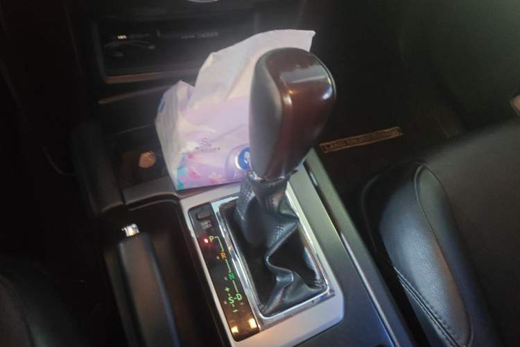 Used Toyota Prado 2014 4.0L Automatic VX NAVI Gear Lever