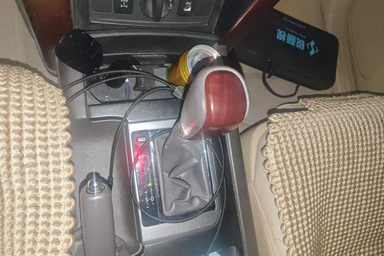 Used Toyota Prado 2014 4.0L Automatic TX-L NAVI Gear Lever