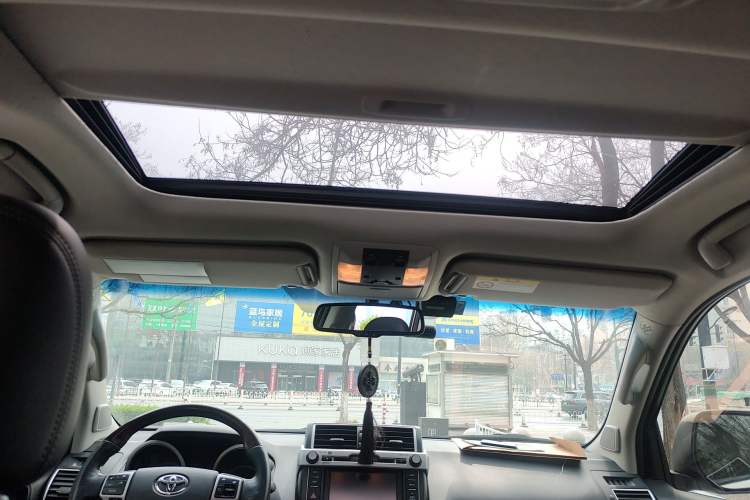 Used Toyota Prado 2014 4.0L Automatic VX NAVI Headliner