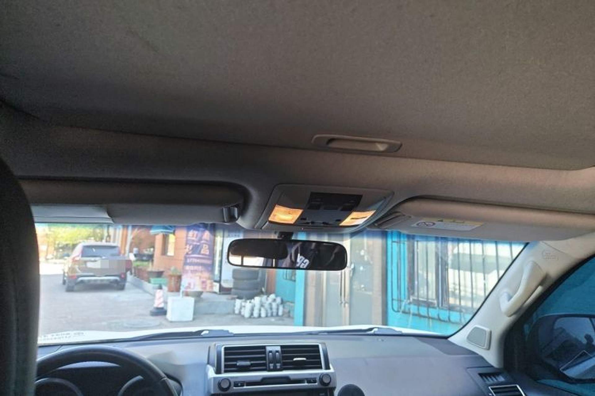 Used Toyota Prado 2014 4.0L Automatic TX-L Headliner