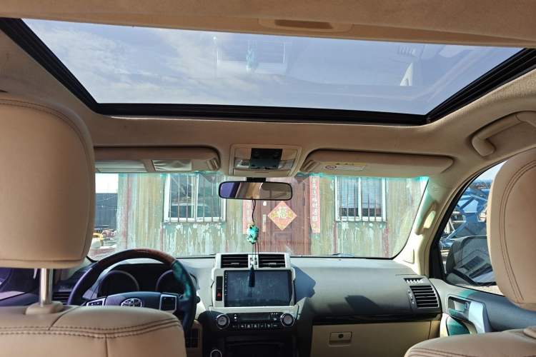 Used Toyota Prado 2014 2.7L Automatic Standard Edition Headliner