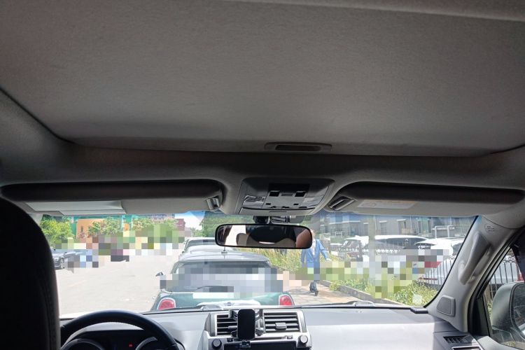 Used Toyota Prado 2014 4.0L Automatic TX-L Headliner