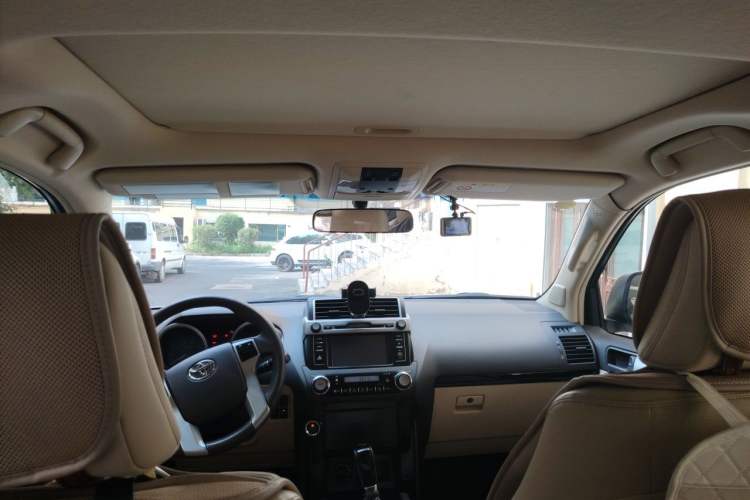 Used Toyota Prado 2014 2.7L Automatic Standard Edition Headliner