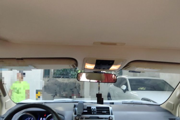Used Toyota Prado 2014 4.0L Automatic TX-L Headliner