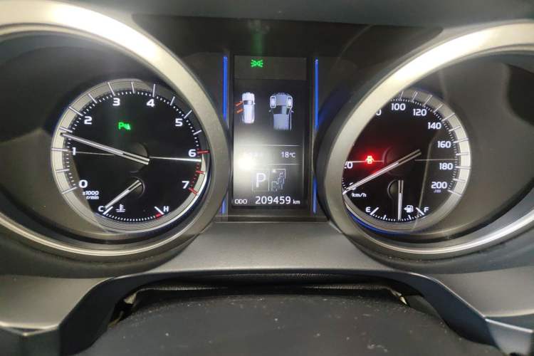 Used Toyota Prado 2014 4.0L Automatic TX-L Instrument Cluster