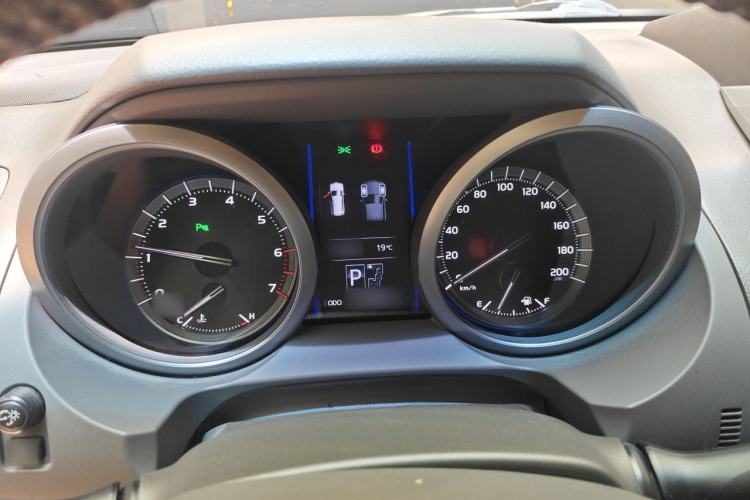 Used Toyota Prado 2014 4.0L Automatic TX-L Instrument Cluster