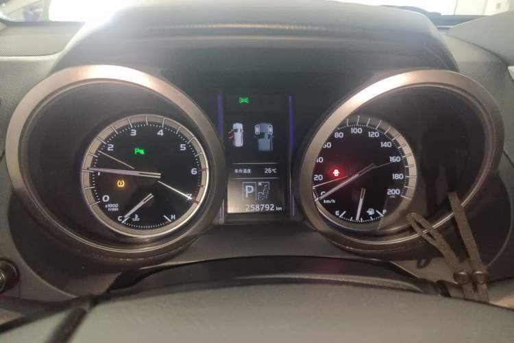Used Toyota Prado 2014 4.0L Automatic TX-L NAVI Instrument Cluster