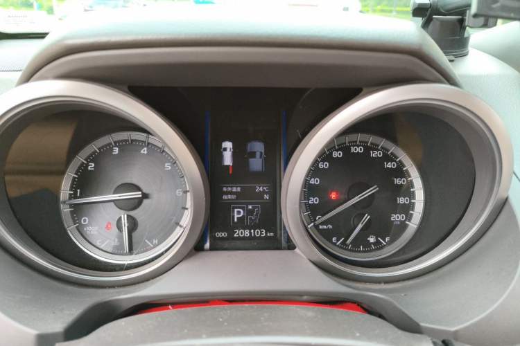 Used Toyota Prado 2014 4.0L Automatic TX-L Instrument Cluster