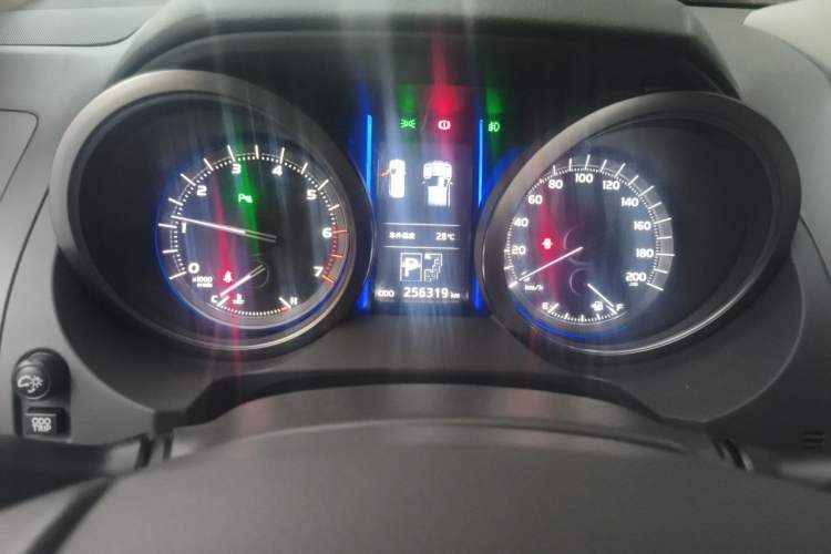Used Toyota Prado 2014 4.0L Automatic TX-L Instrument Cluster